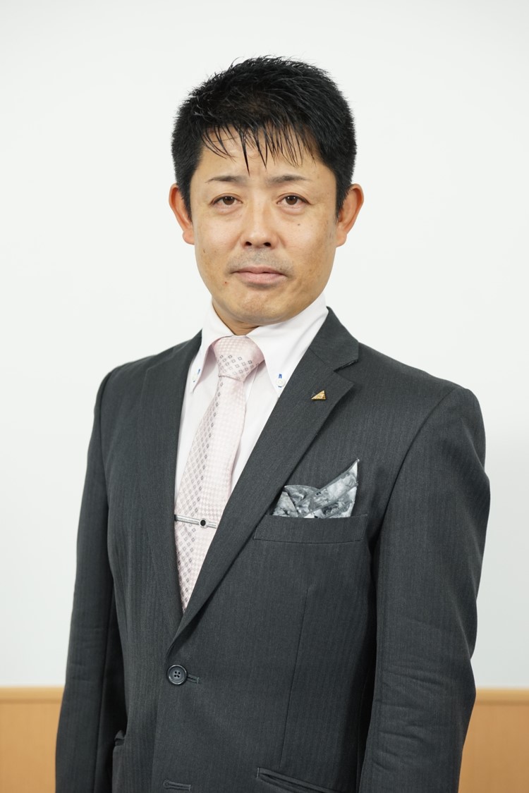 岩橋平和 岩橋玄樹プロデュースのTwO hundREDが、2025SSコレクションとして老若